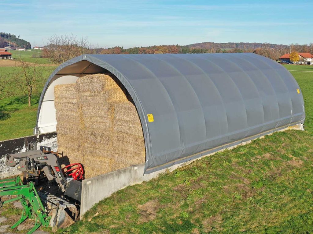 Lagerhallen zur Strohlagerung, Rundrohrbogenhalle