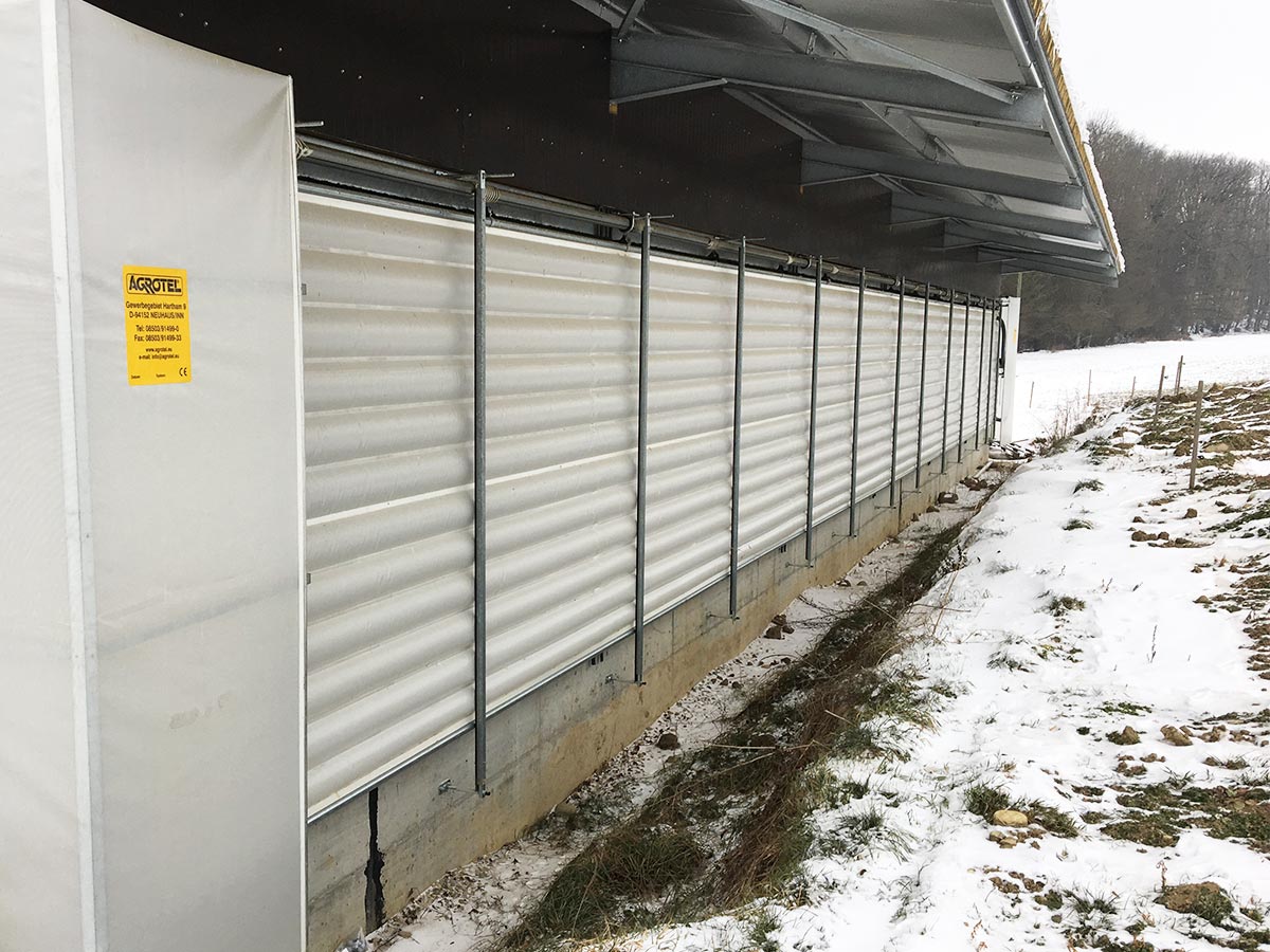 Windschutzsystem mit Kälteschutz für Stall