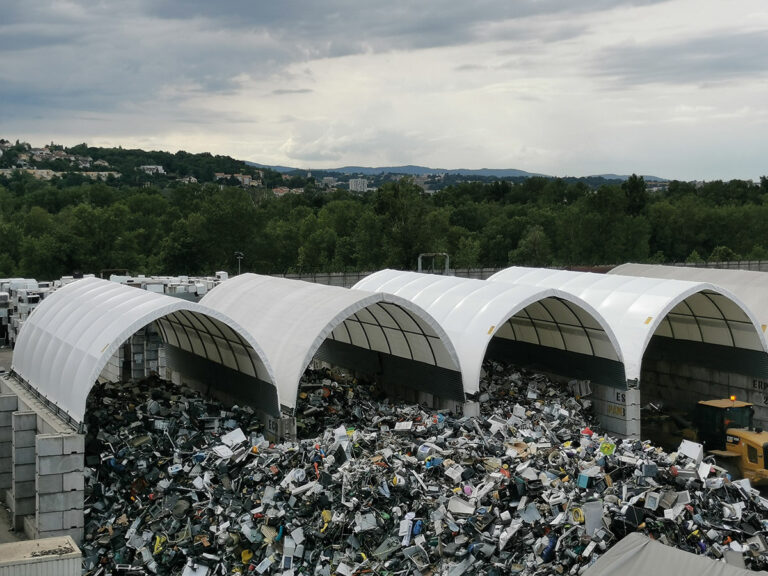 AGROTEL Bogenhallen als Schüttgut-Überdachung für Recyclingbetrieb