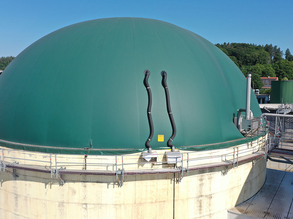 Biogas Tragluftdach mit Stützgebläse