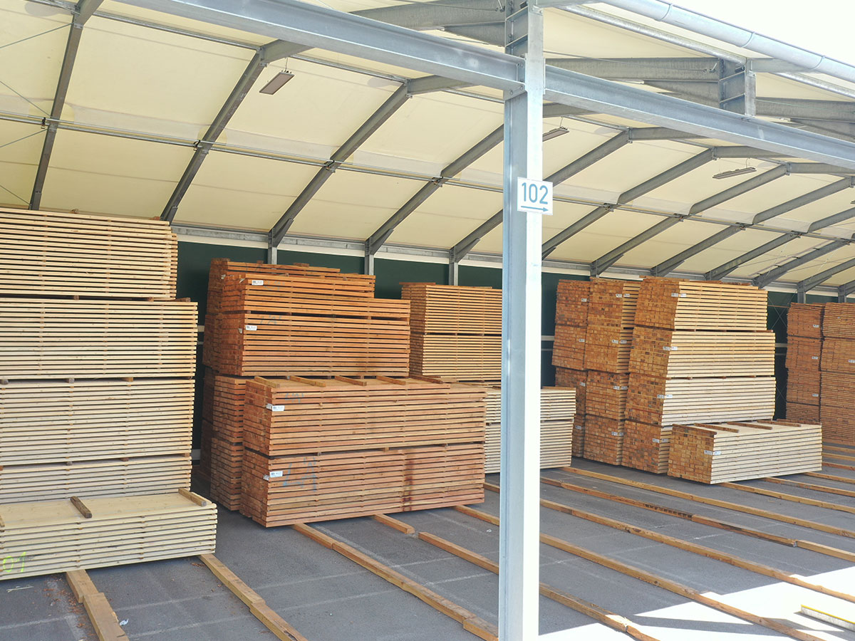 Textile Lagerhalle für Holz