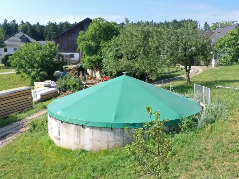 AGROTEL textiles Kuppeldach für Güllebehälter