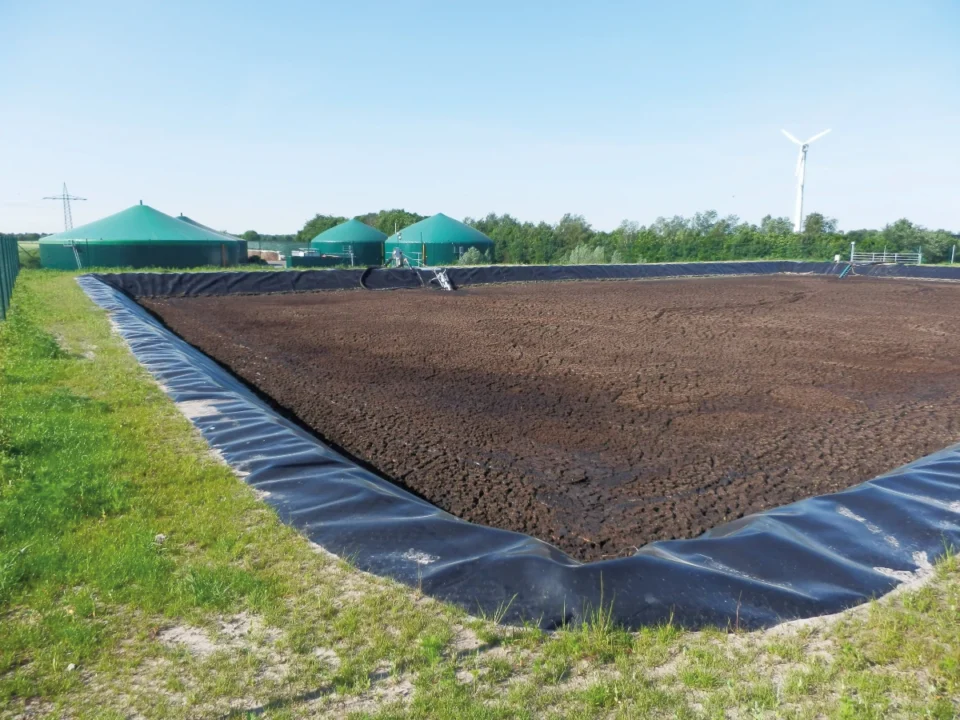 Güllelagune mit Möglichkeit zur Abdeckung