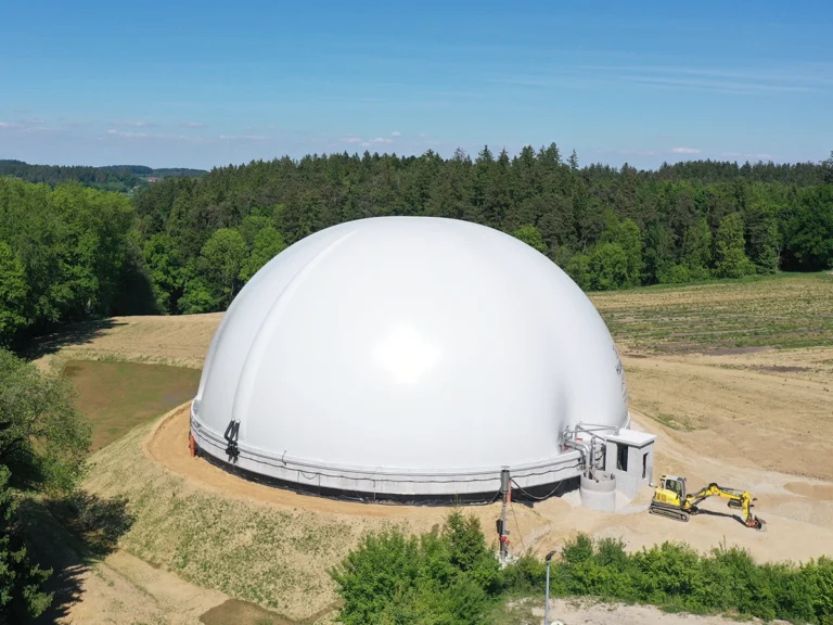 Biogas effizient gespeichert in Hochleistungs-Gasspeicher von AGROTEL CenoTec