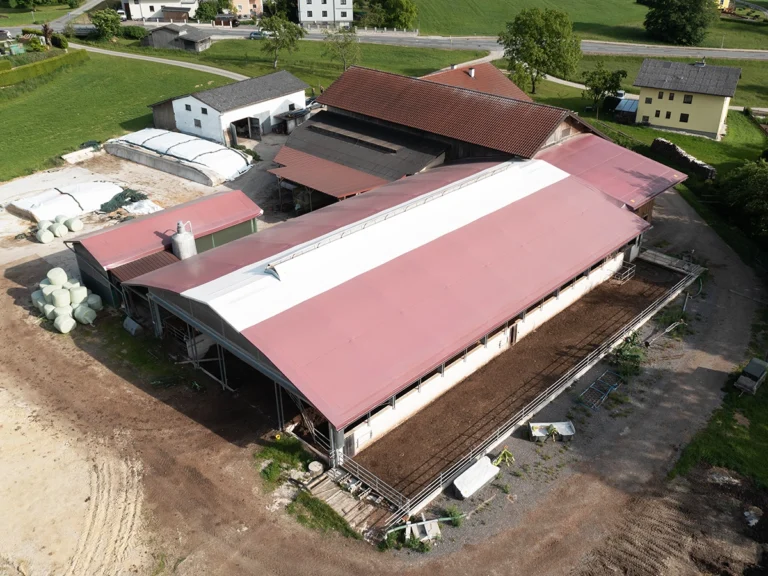 Textiler Stallbau mit natürlicher Belüftung und optimalem Stallklima. Für maximales Wohlbefinden von Tier und Landwirt.