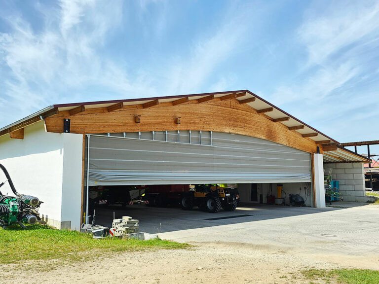 23 Meter breites Hallentor für landwirtschaftliche Maschinenhalle von AGROTEL