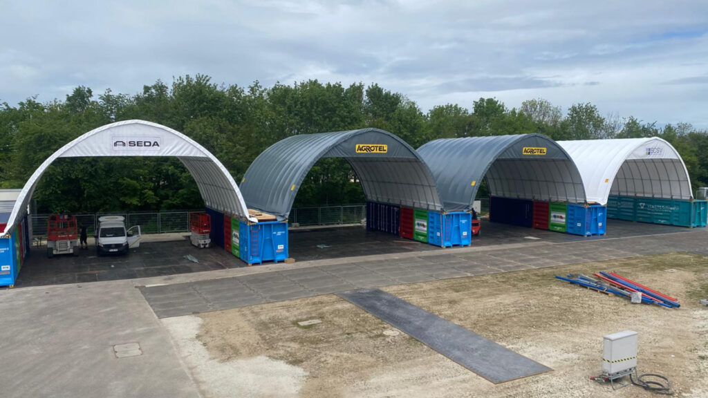 AGROTEL Rundbogenhallen als Containerüberdachung auf der IFAT 2024