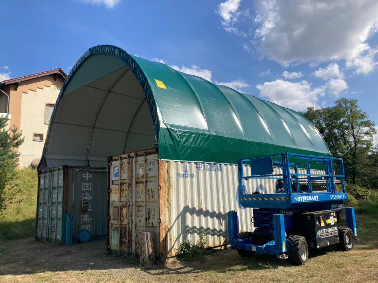 Rundrohrbogenhalle auf Containern montiernt. große Einfahrtshöhe und maximales Lagervolumen!