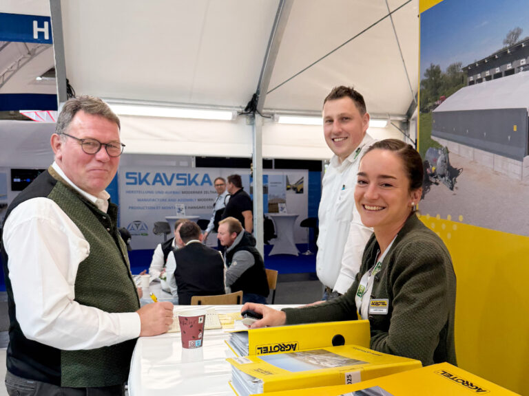 Team AGROTEL bei der Arbeit: Volker Biss, Jakob Dimmerling (Kurzenknabe GmbH), Judith Hübner