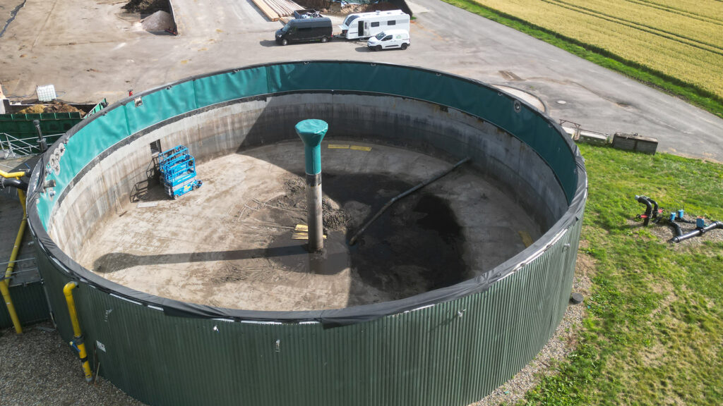 Betonschutzfolie SaniTarp zur Sanierung von Biogasbehältern, als Scutz vor Korossionm