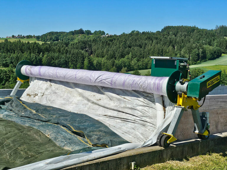 Silo Schani für die automatische Fahrsiloabdeckung nach der Silageernte und für die Futterentnahme
